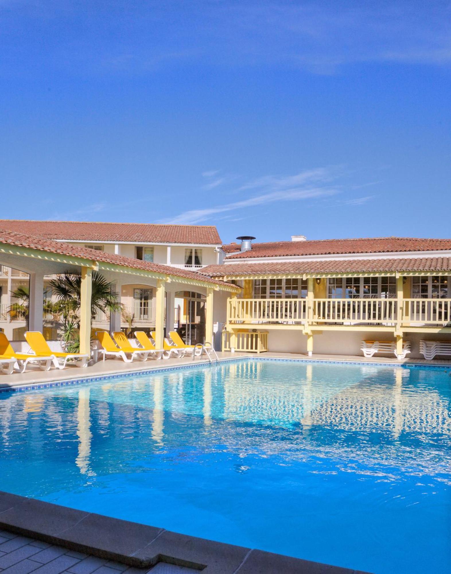 Et Les Cleunes Oleron Hotel 3*