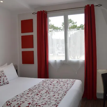 Hotel Et Spa Les Cleunes Oleron Saint-Trojan-les-Bains Exterior photo